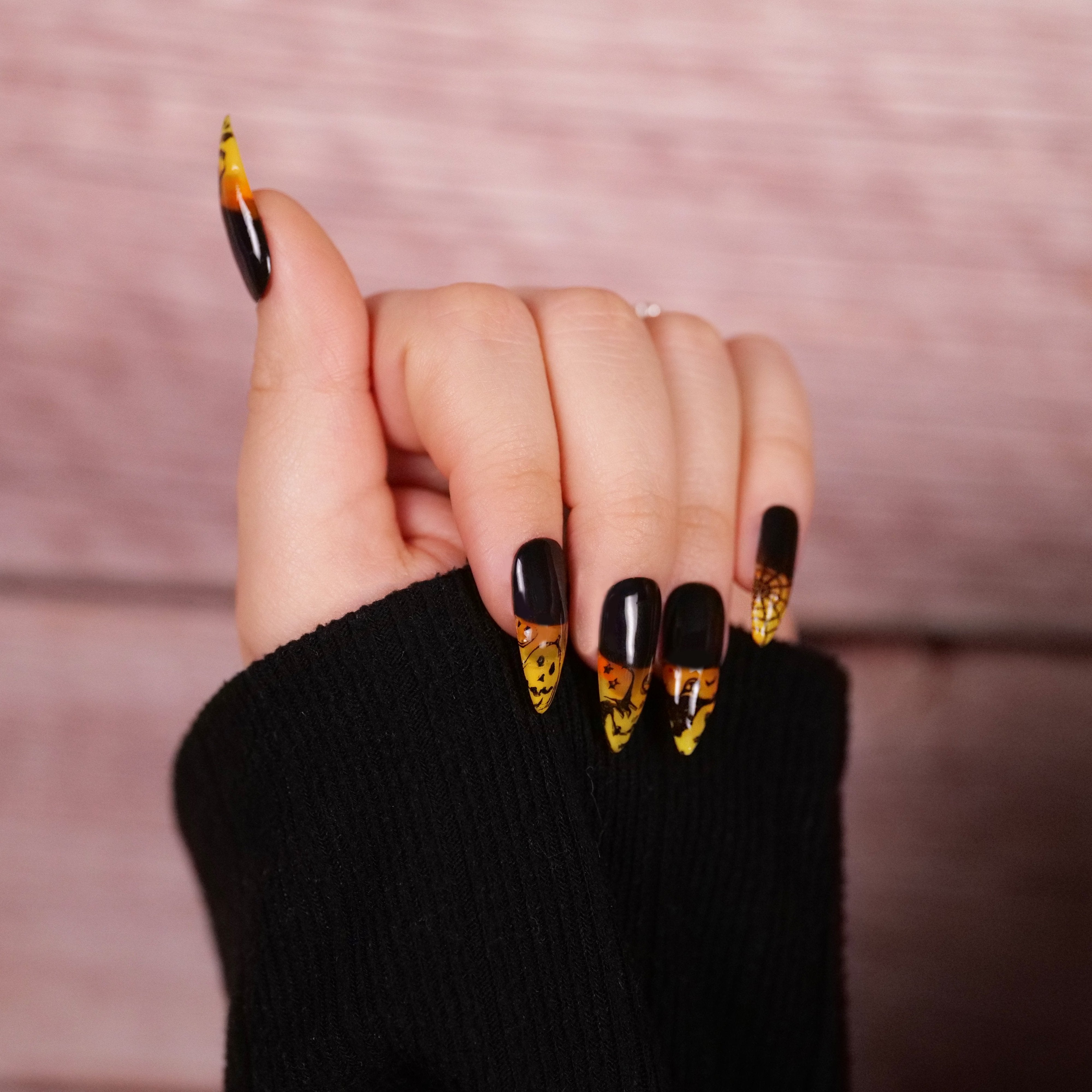 ongles halloween 2024 manucure