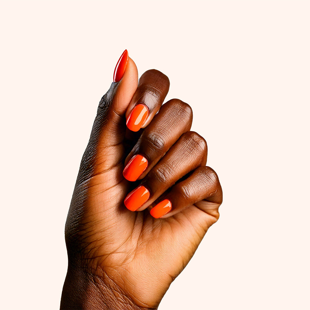 Gel Polish orange vif ultra tendance sur ongles